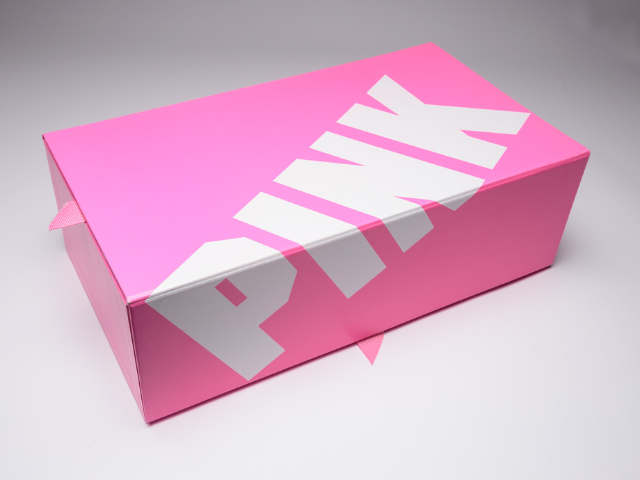 PINK Wear Everywhere Bra Box
