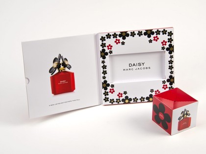 Marc Jacobs Perfume Media Kit Thumb Image