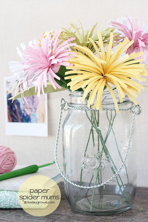 DIY paper flower tutorials via itsalwaysautumn.com.